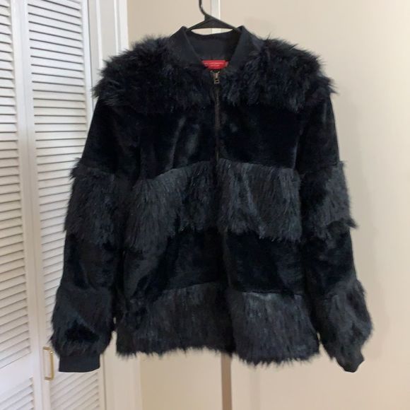 80% OFF UEC n: Philanthropy Harlan Faux Fur Jacket Long Sleeve - Picture 5 of 10